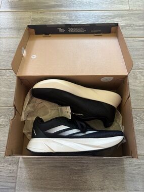 Adidas Men's Black and White Running Shoes Size 8.5 W